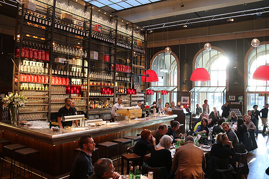 großartige Pizzen gibt es z.B. in den Filialen der L'Osteria (©Foto: Martin Schmitz)